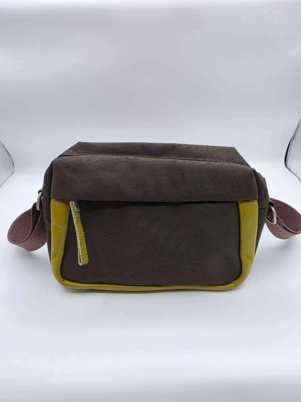 "She Rules" by Sumdex — Nylon Crossbody / Shoulder Bag, Olive & Chartreuse